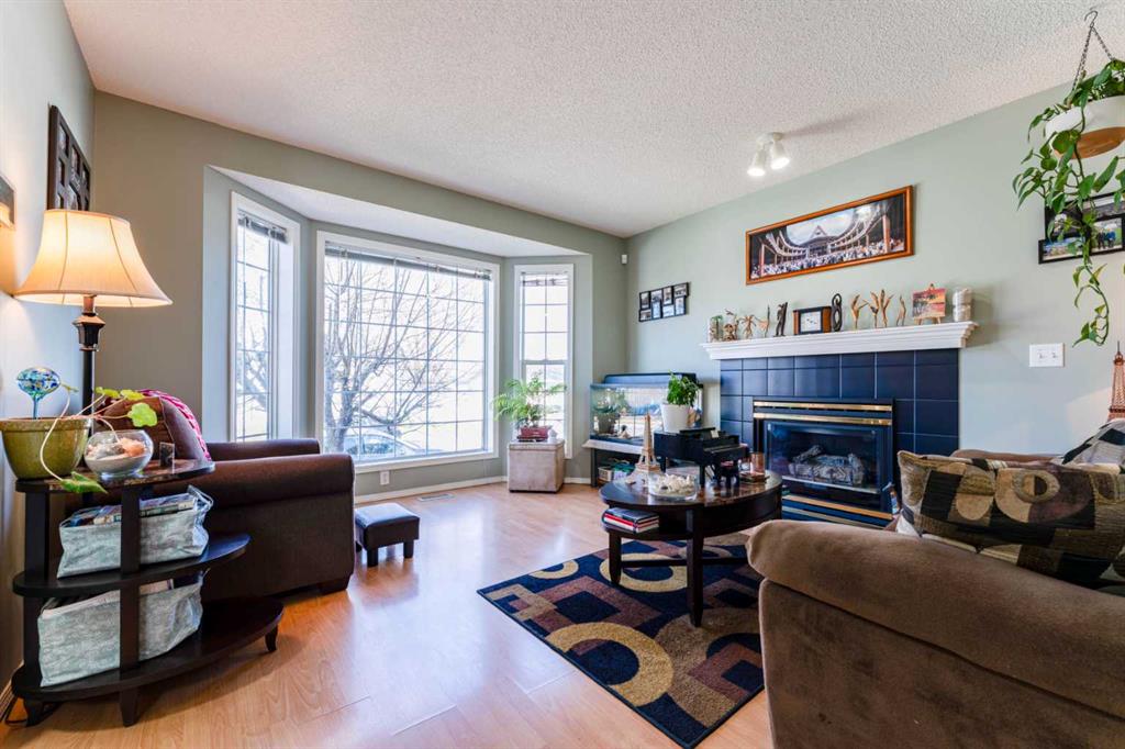 Additional image 3 of 198 Somerside Park SW, Calgary, AB, T2Y 3G3