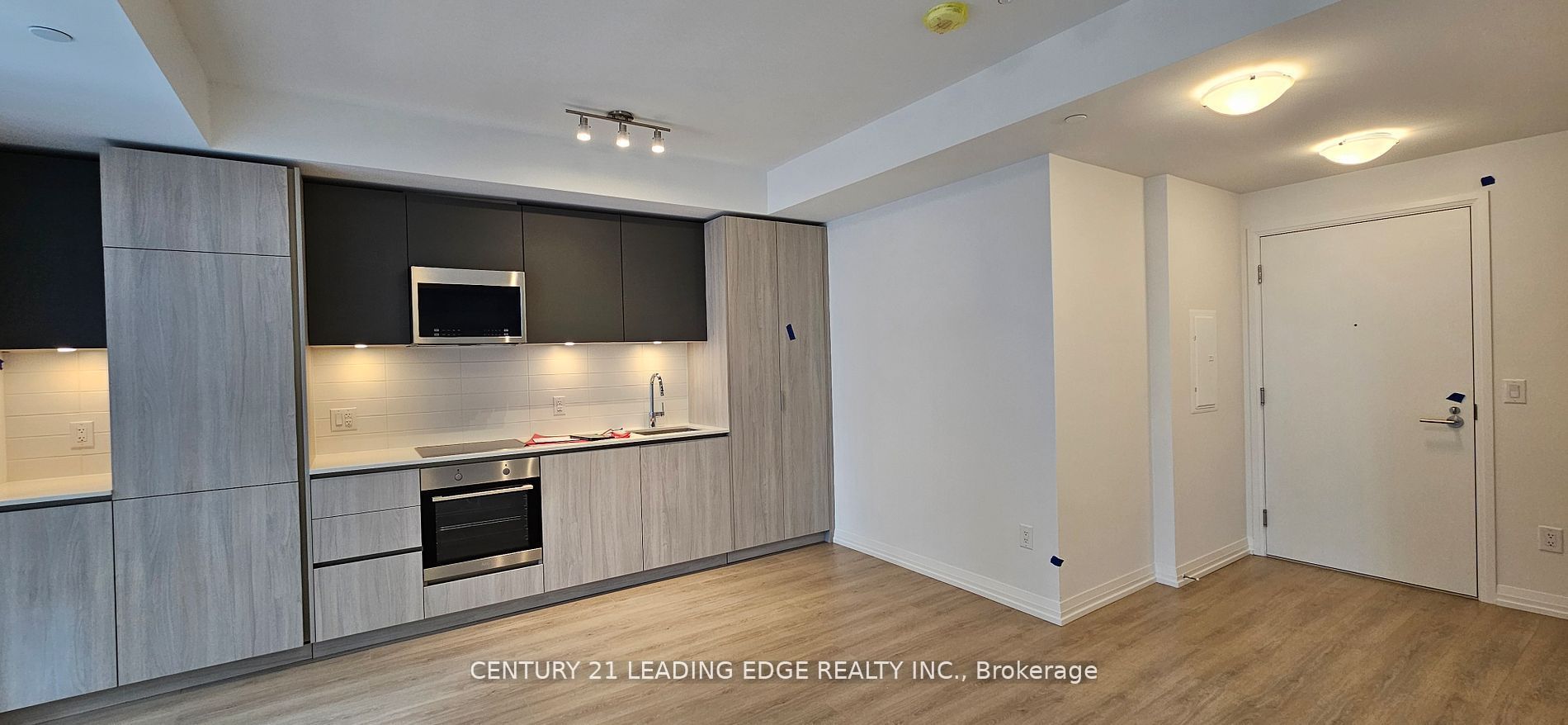 Additional image 5 of 913-8 Widmer Street, Toronto, ON, M5V 0W6
