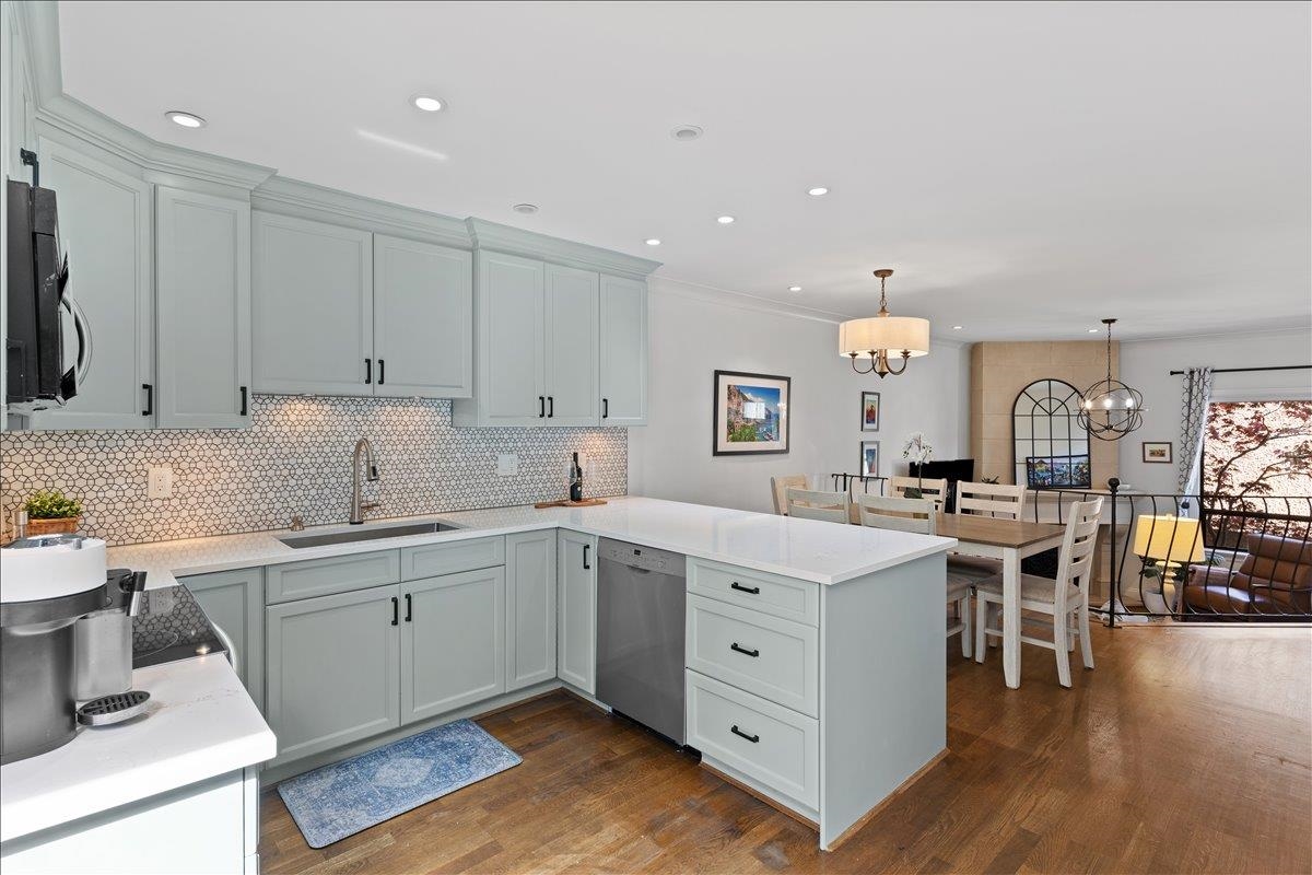 Additional image 3 of 8-1266 6th Avenue W, Vancouver, BC, V6H 1A5