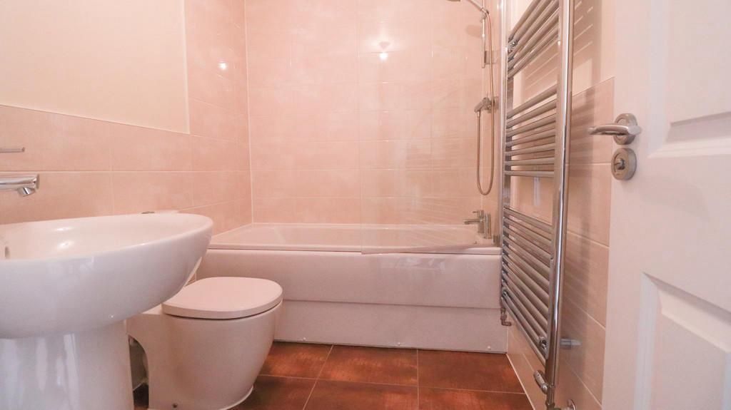 Additional image 11 of 3 bed semi-detached house to rentWheatcroft Way, Swindon SN1