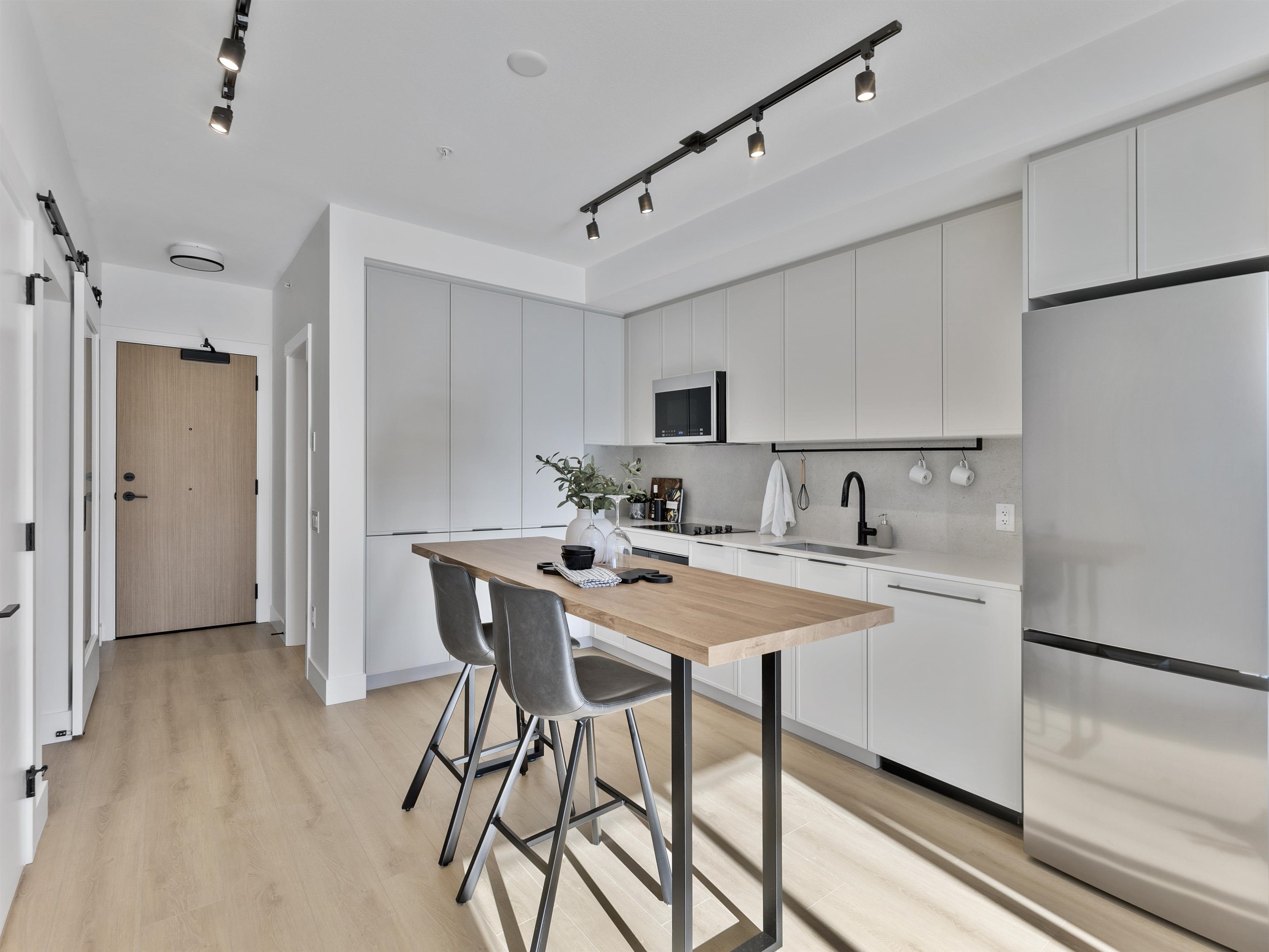Additional image 6 of 505-3055 Murray Street, Port Moody, BC, V3H 0P4