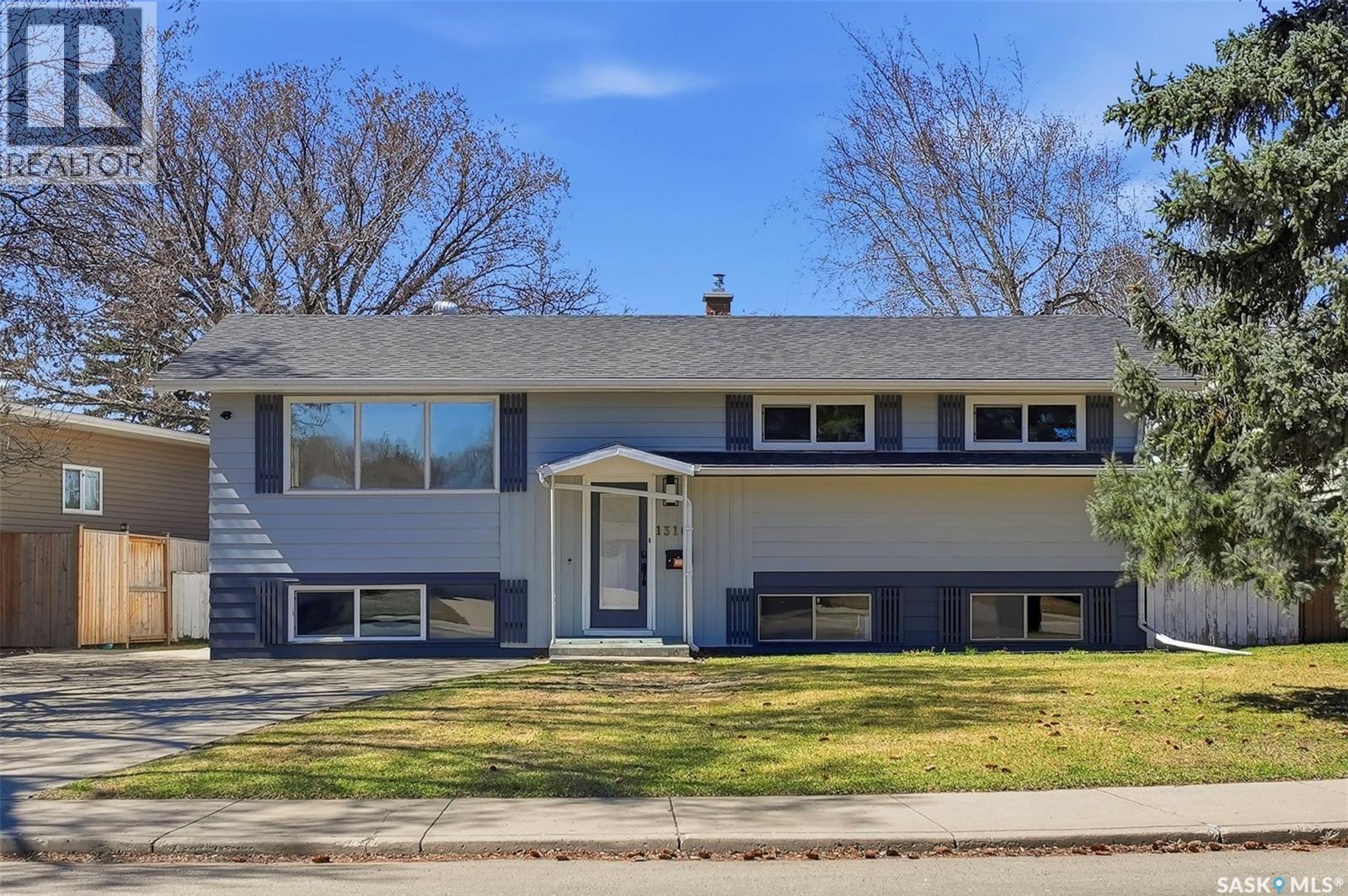 1310 East Centre, Saskatoon, SK, S7J3A9