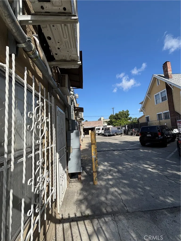 Additional image 33 of 2030 Venice Blvd, Los Angeles, CA 90006