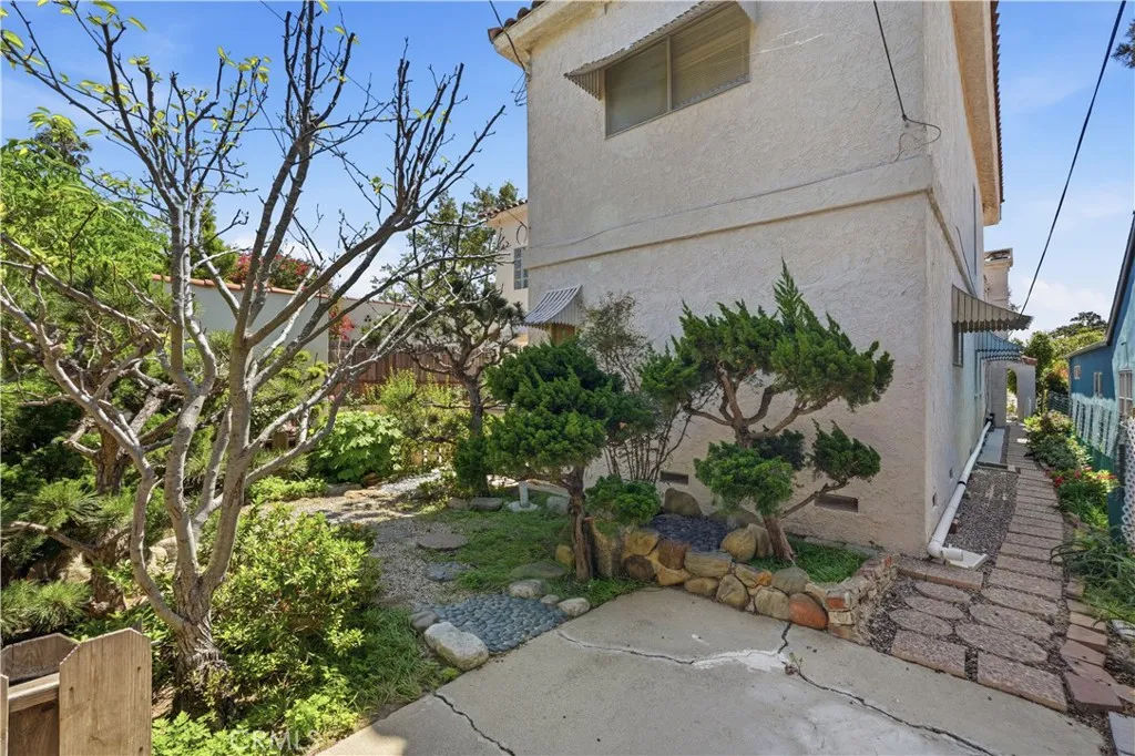 Additional image 52 of 10517 Cushdon Avenue, Los Angeles, CA 90064