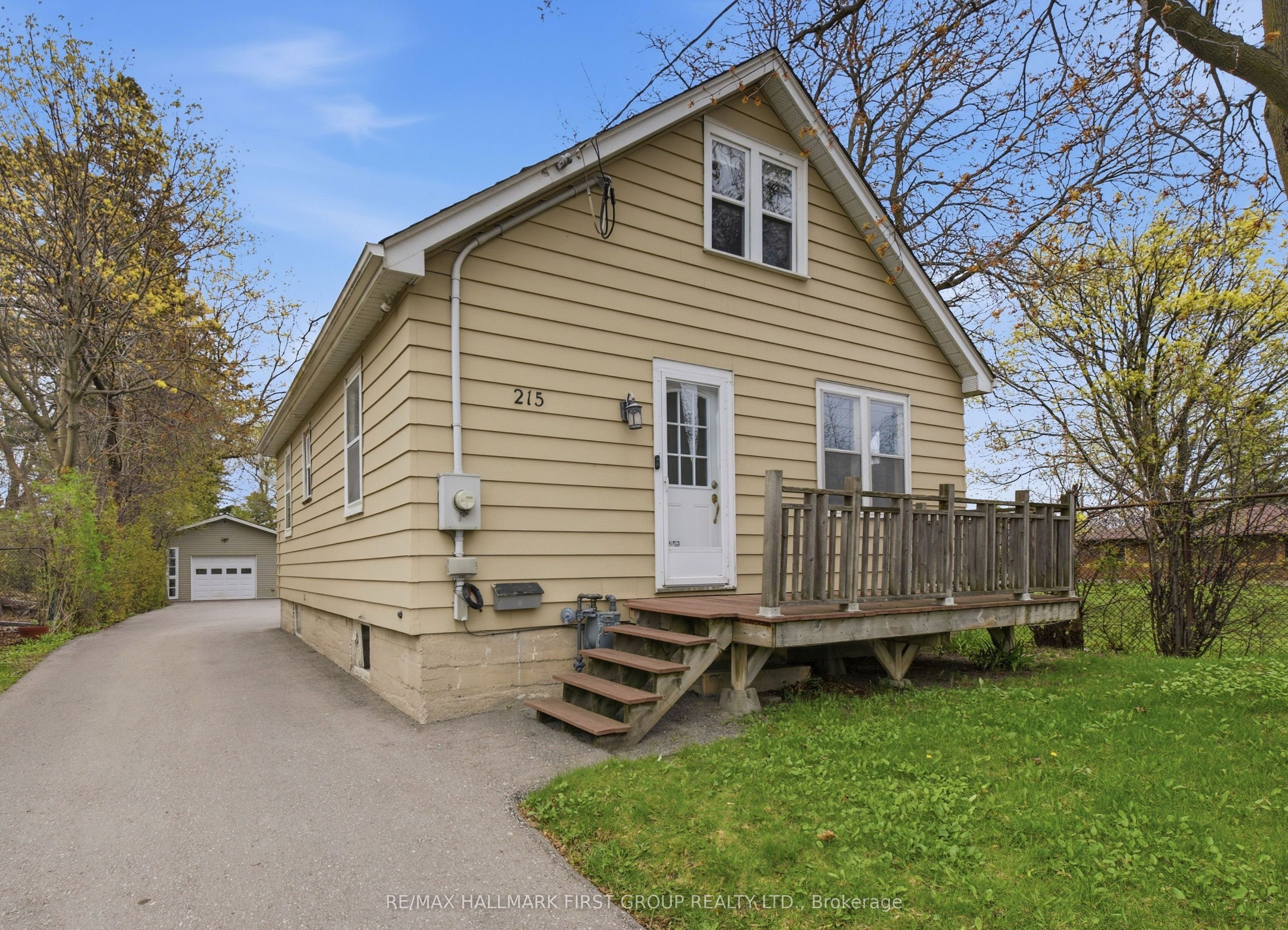 215 Park Road S, Oshawa, ON, L1J 4H1