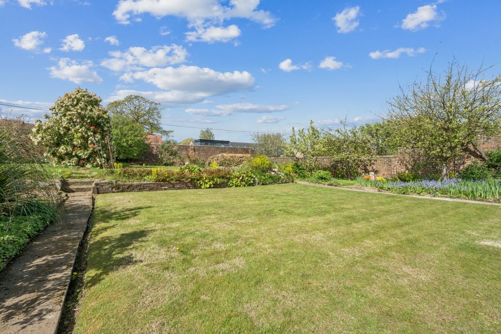 Additional image 18 of 3 bed detached bungalow to rentBlinkbonny Road, Falkirk, Stirling FK1