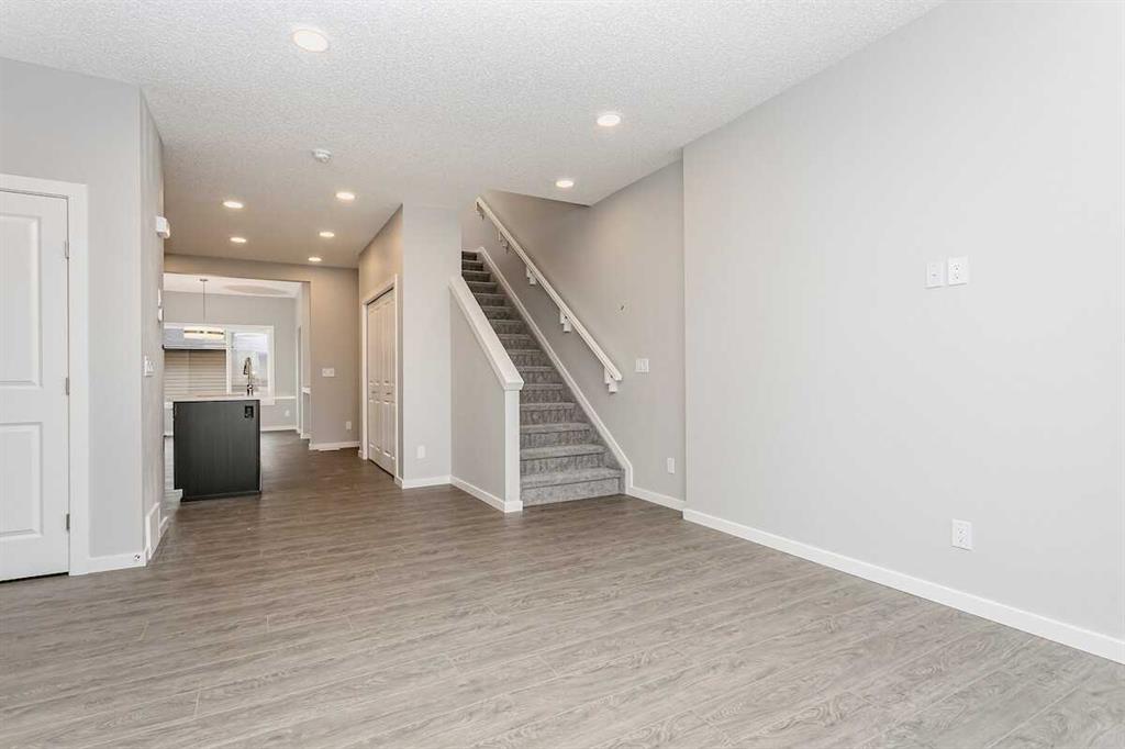 Additional image 4 of 222 Heartwood Parade SE, Calgary, AB, T3M2K1