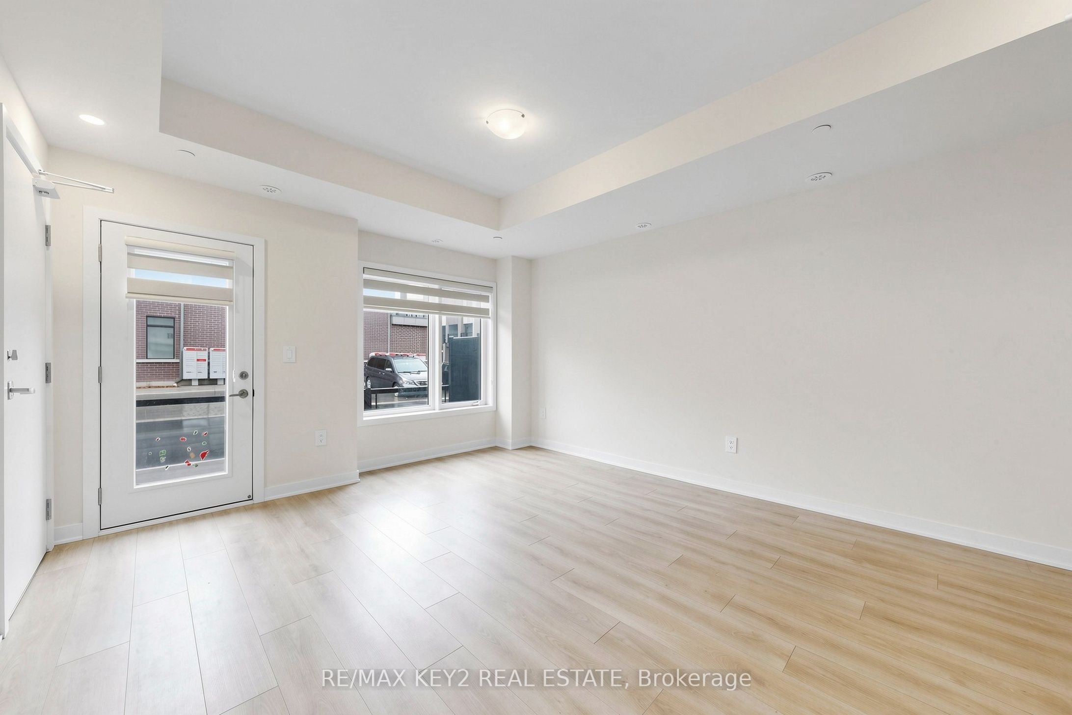 Additional image 2 of 230-1695 Dersan Street, Pickering, ON, L1X 0S9