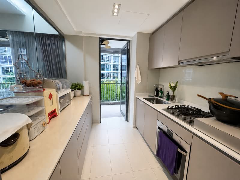 174 Canberra Drive photo 3