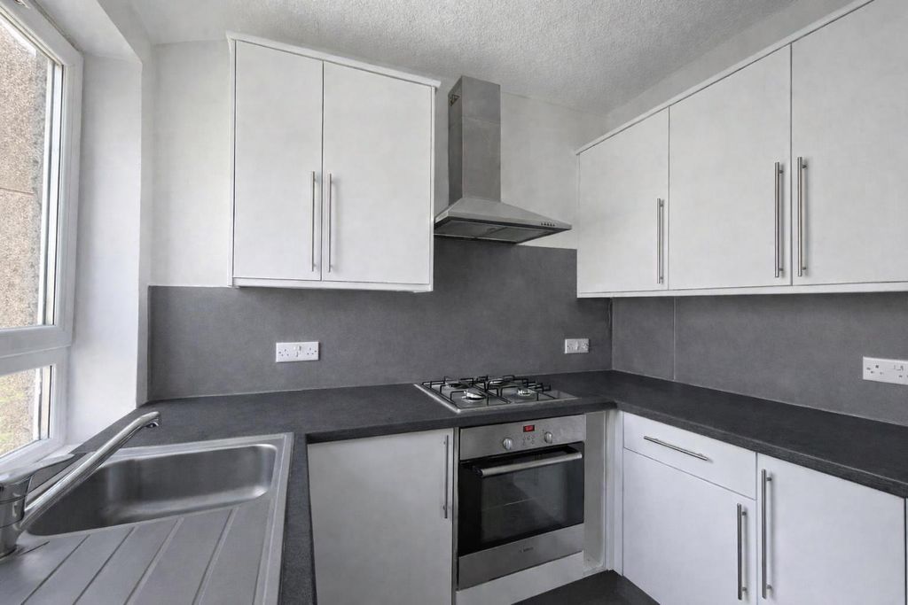 Additional image 8 of 5 bed end terrace house to rent372 Colinton Mains Road, Edinburgh EH13