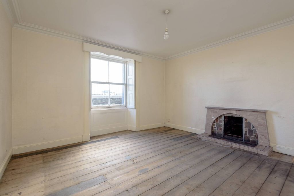 Additional image 2 of 3 bed flat for saleBeach House, 8 Melbourne Road, North Berwick EH39