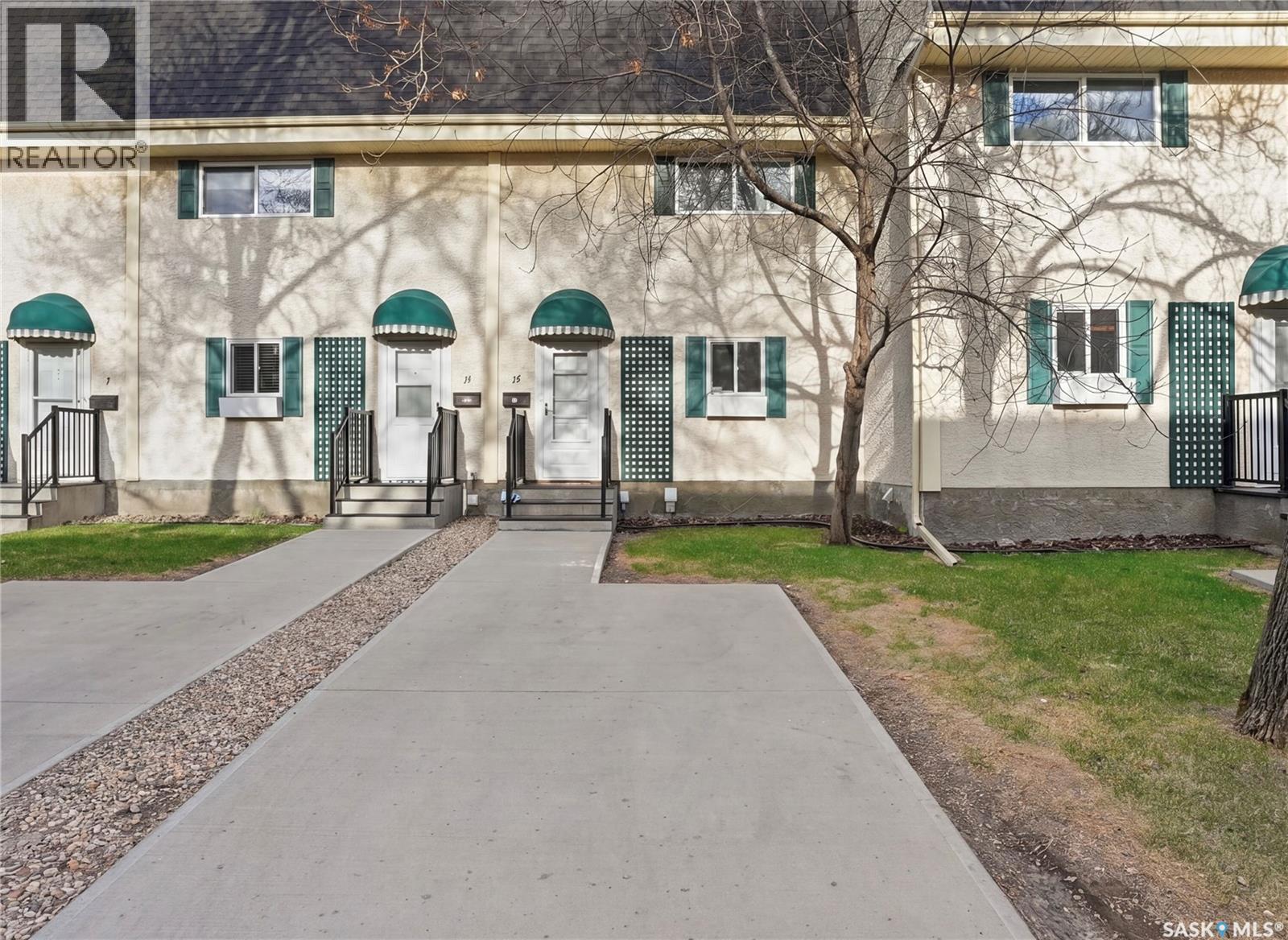 15 Killarney Way, Regina, SK, S4S6V8