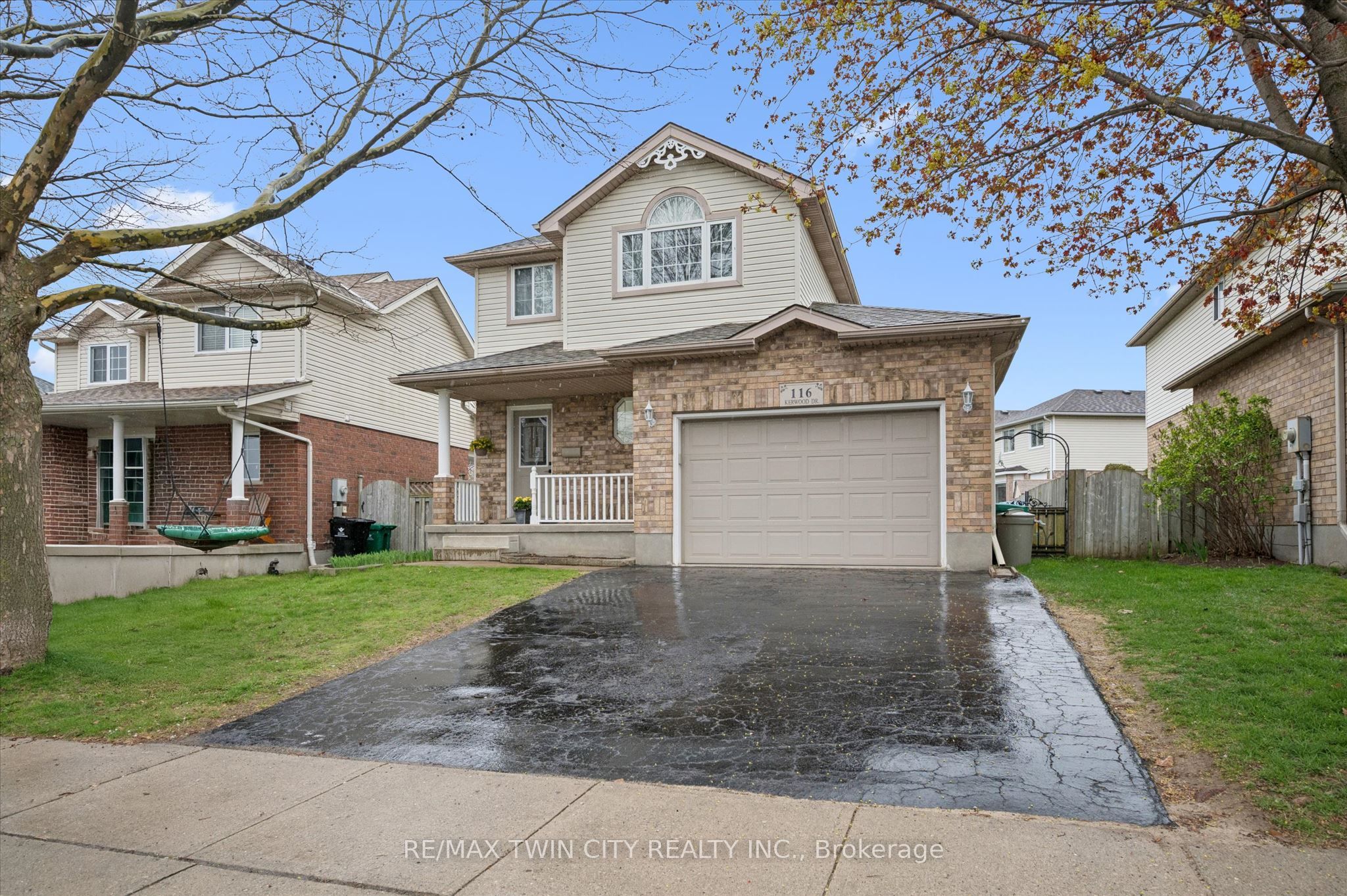 116 Kerwood Drive, Cambridge, ON, N3C 4E3