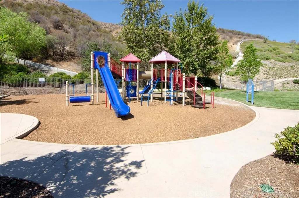 Additional image 43 of 17781 Maplehurst Place, Canyon Country, CA 91387