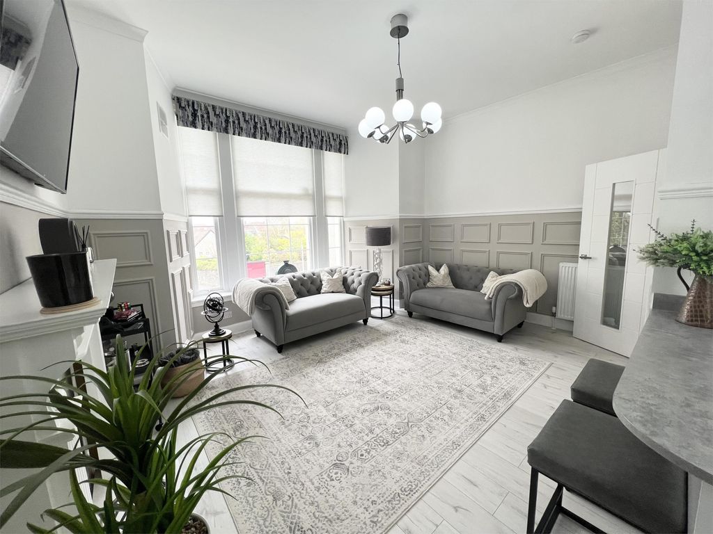 Additional image 3 of 2 bed flat for sale27 Academy Court, Irvine KA12