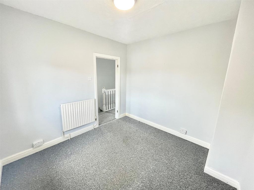 Additional image 6 of 3 bed end terrace house to rentChesham Road South, Weston-Super-Mare BS22