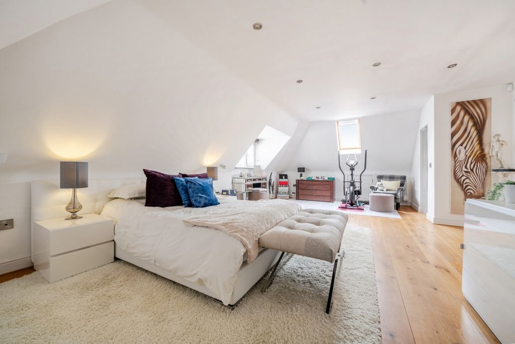 Additional image 5 of 5 bed detached house to rentBarnet Road, Arkley, Barnet EN5