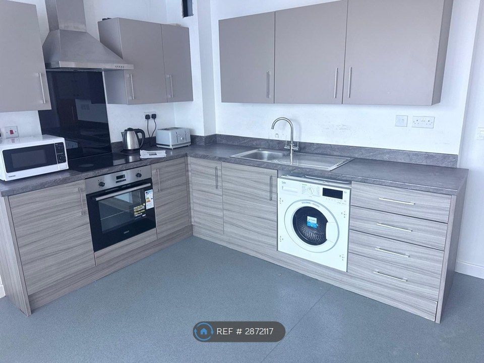 9 bed flat to rentWellingborough Road, Northampton NN1