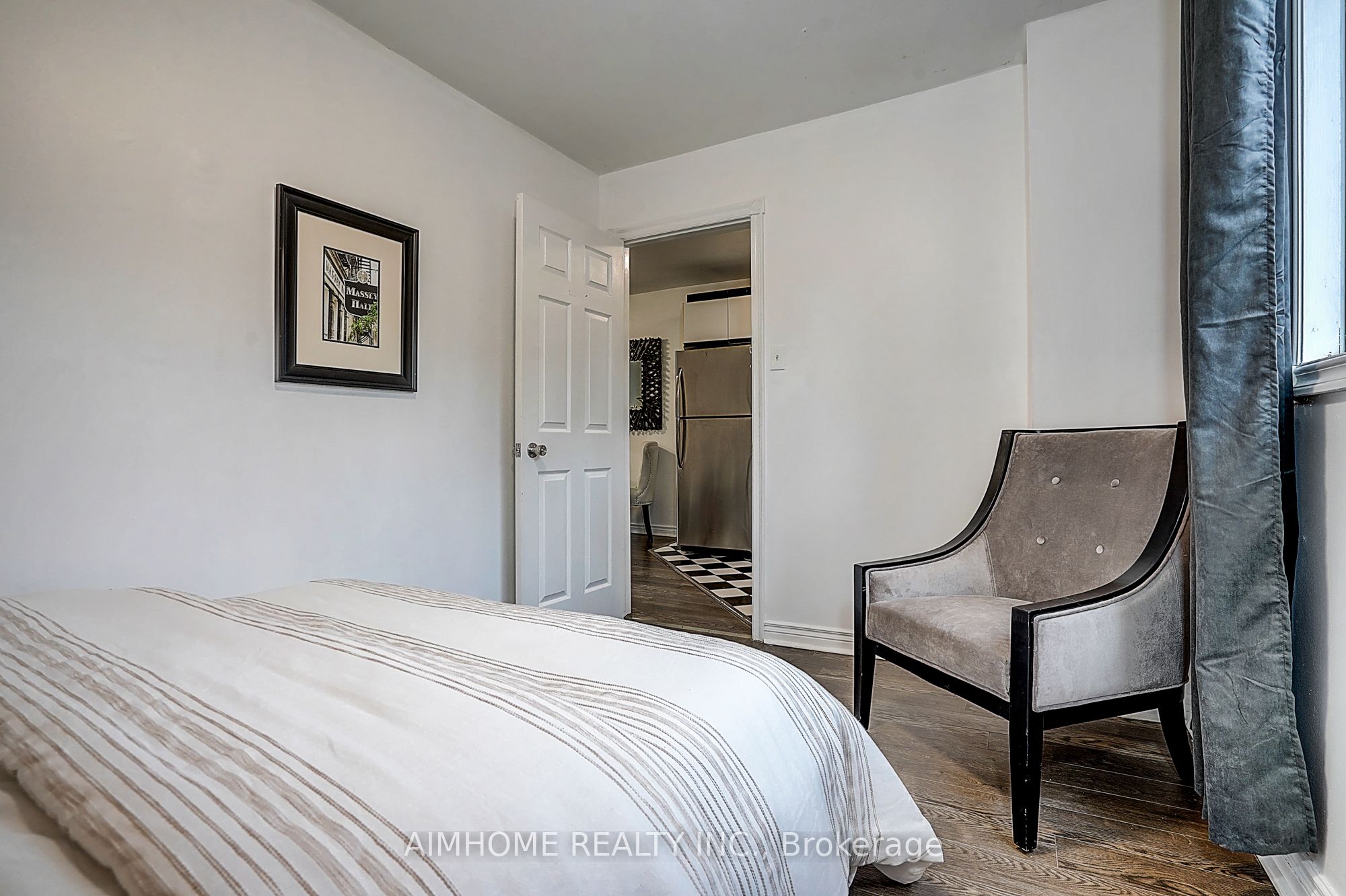 Additional image 5 of Unit 2-212 Milan Street, Toronto, ON, M5A 3Z6