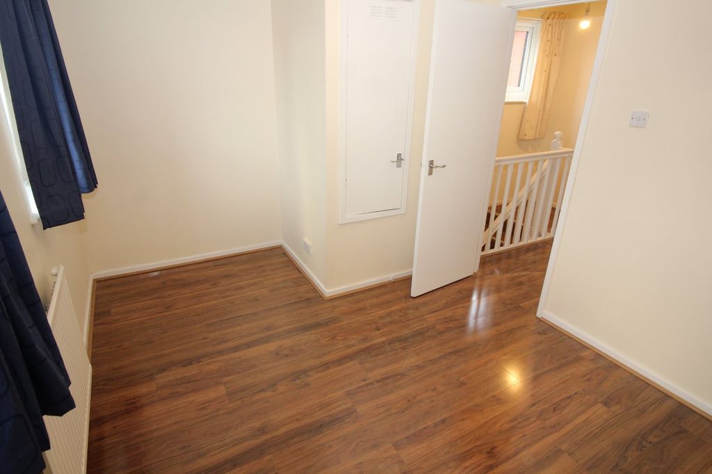 Additional image 9 of Semi-detached house to rentLarkspur Close, Chester, Cheshire West And Ches CH4