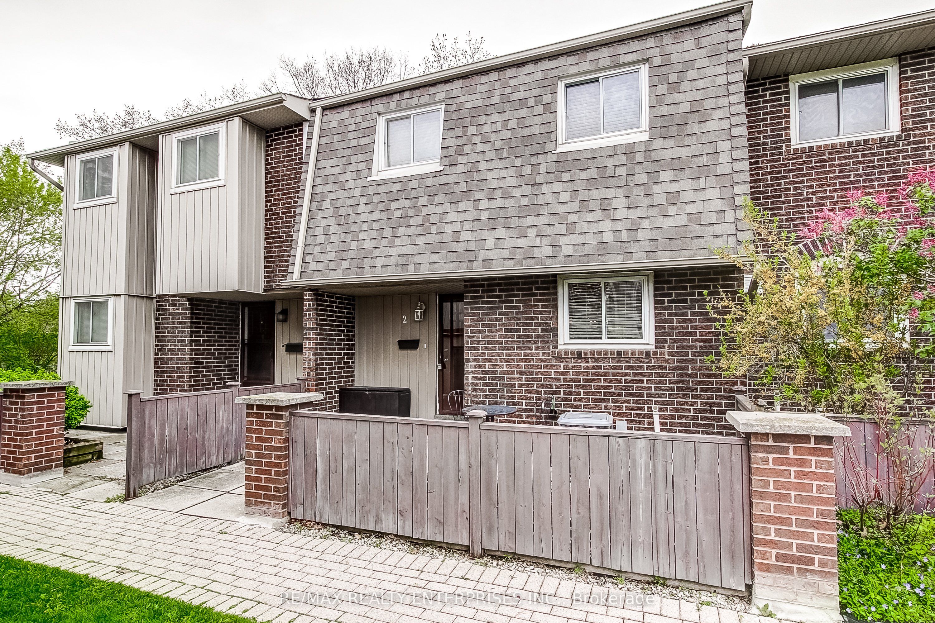 Additional image 4 of 2-1306 Guelph Line, Burlington, ON, L7P 2S9