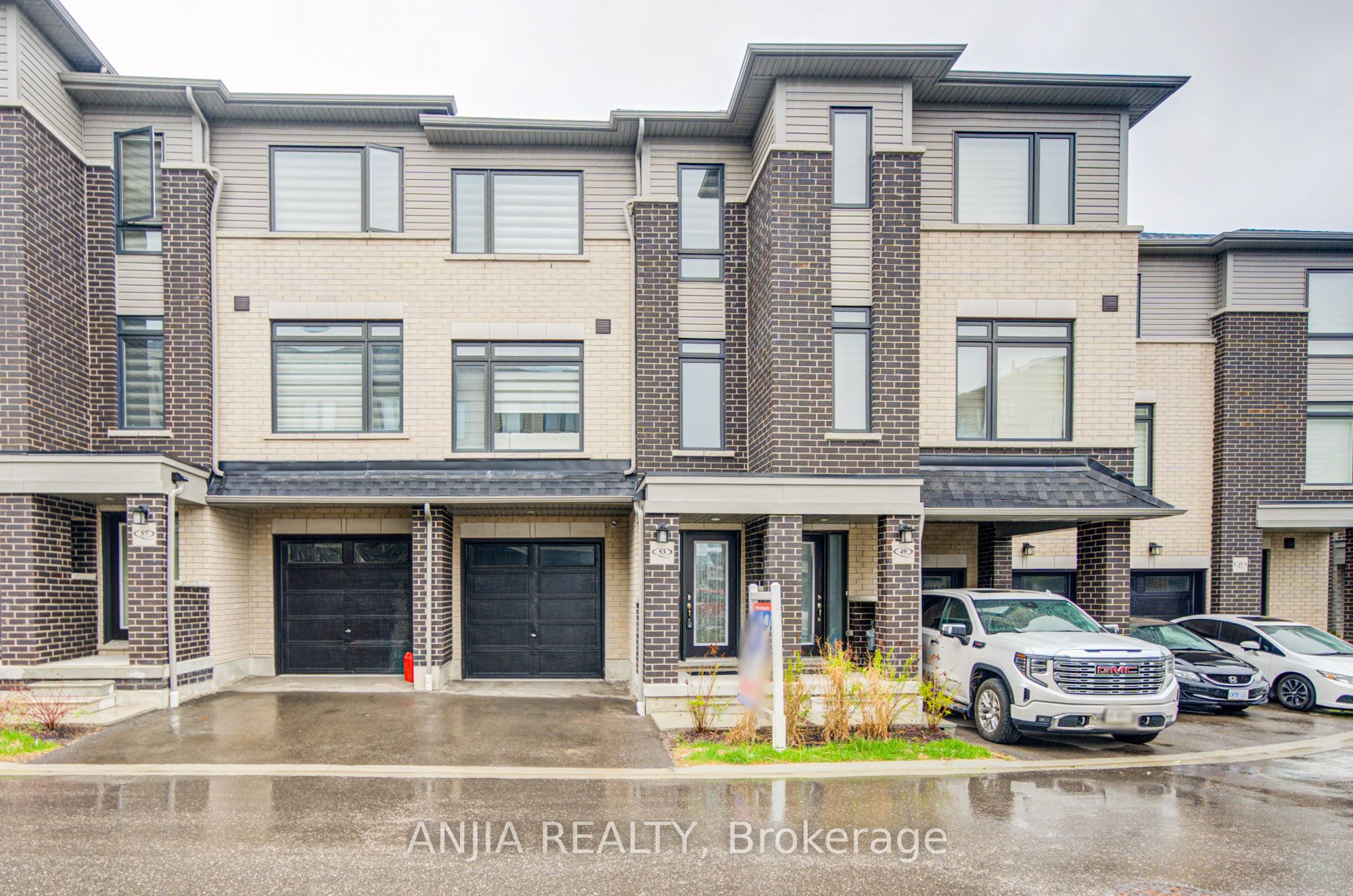 53 Emmas Way, Whitby, ON, L1R 0S7