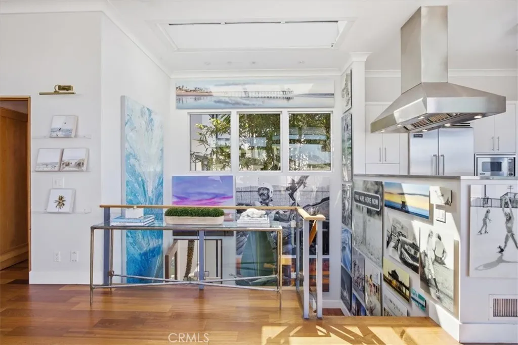 Additional image 42 of 1211 Bayview Dr, Manhattan Beach, CA 90266