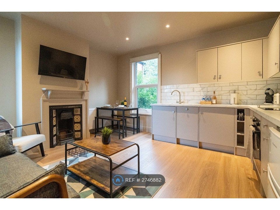 Additional image 20 of 3 bed flat to rentPriory Road, High Wycombe HP13