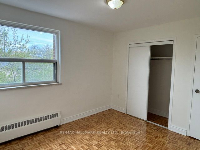 Additional image 4 of 2-312-515 North Service Road, Mississauga, ON, L5A 1B3