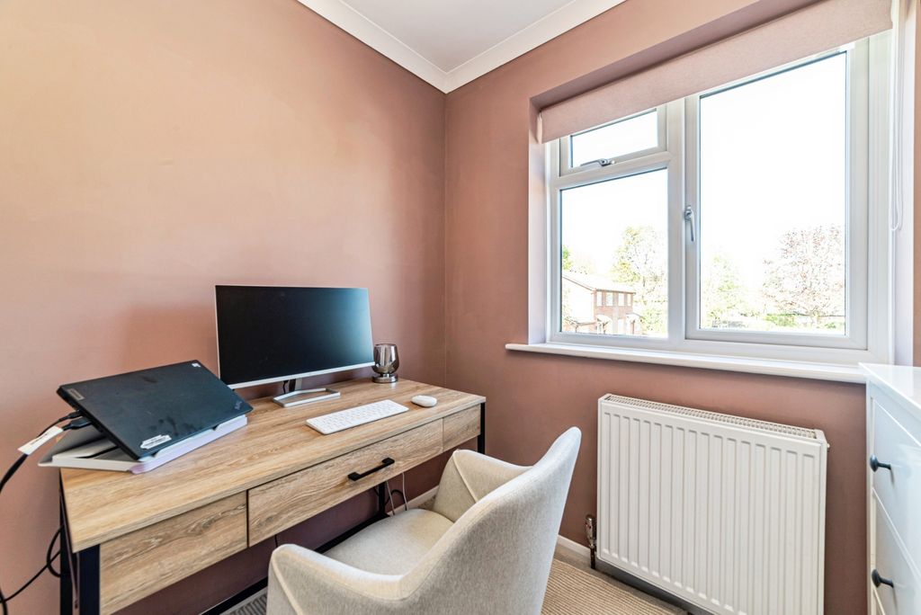 Additional image 16 of 3 bed link detached house for saleConstable Close, Basingstoke RG21