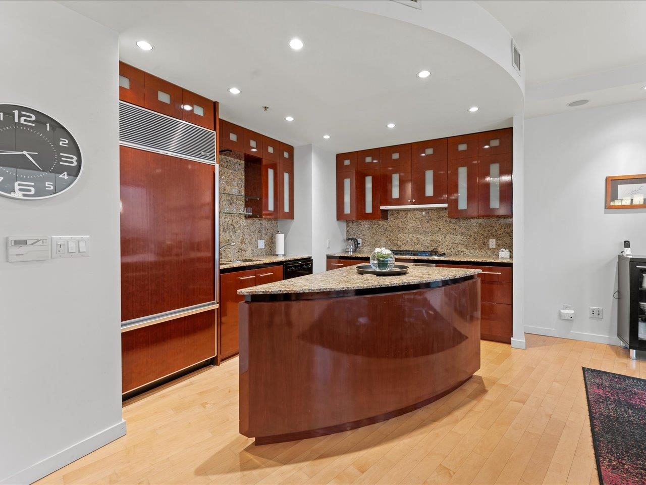 Additional image 3 of 3704-938 Nelson Street, Vancouver, BC, V6Z 3A7