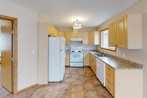 Additional image 8 of B-9911 109 Avenue, Grande Prairie, AB, T8V1R7