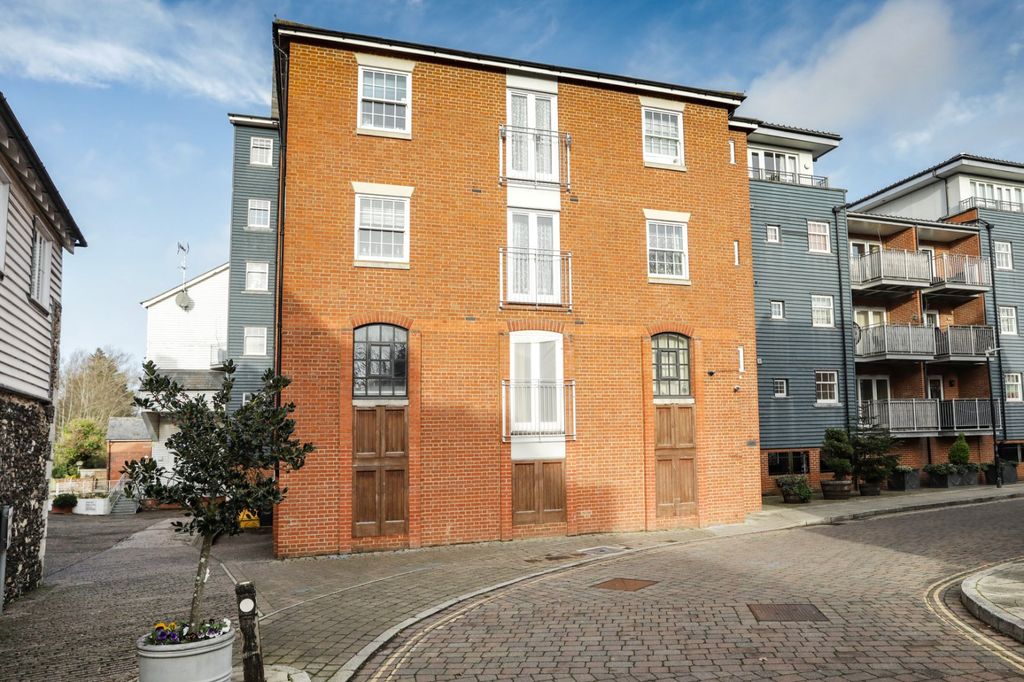 Additional image 4 of 2 bed flat for saleBarton Mill Road, Canterbury CT1