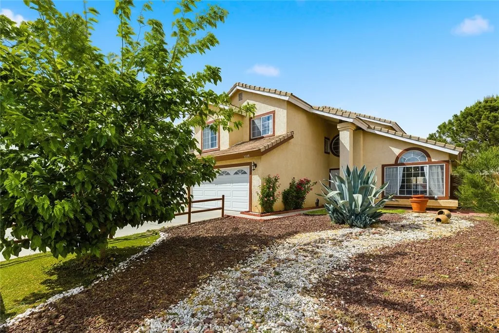 3329 Rollingridge Avenue, Palmdale, CA 93550 photo 5