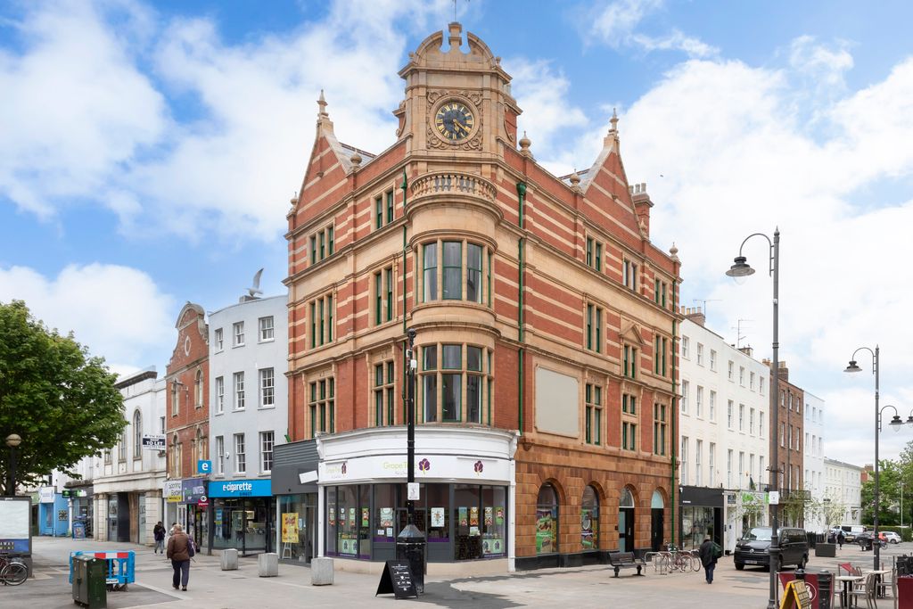 Additional image 10 of 1 bed flat to rentCambray Place, Cheltenham GL50
