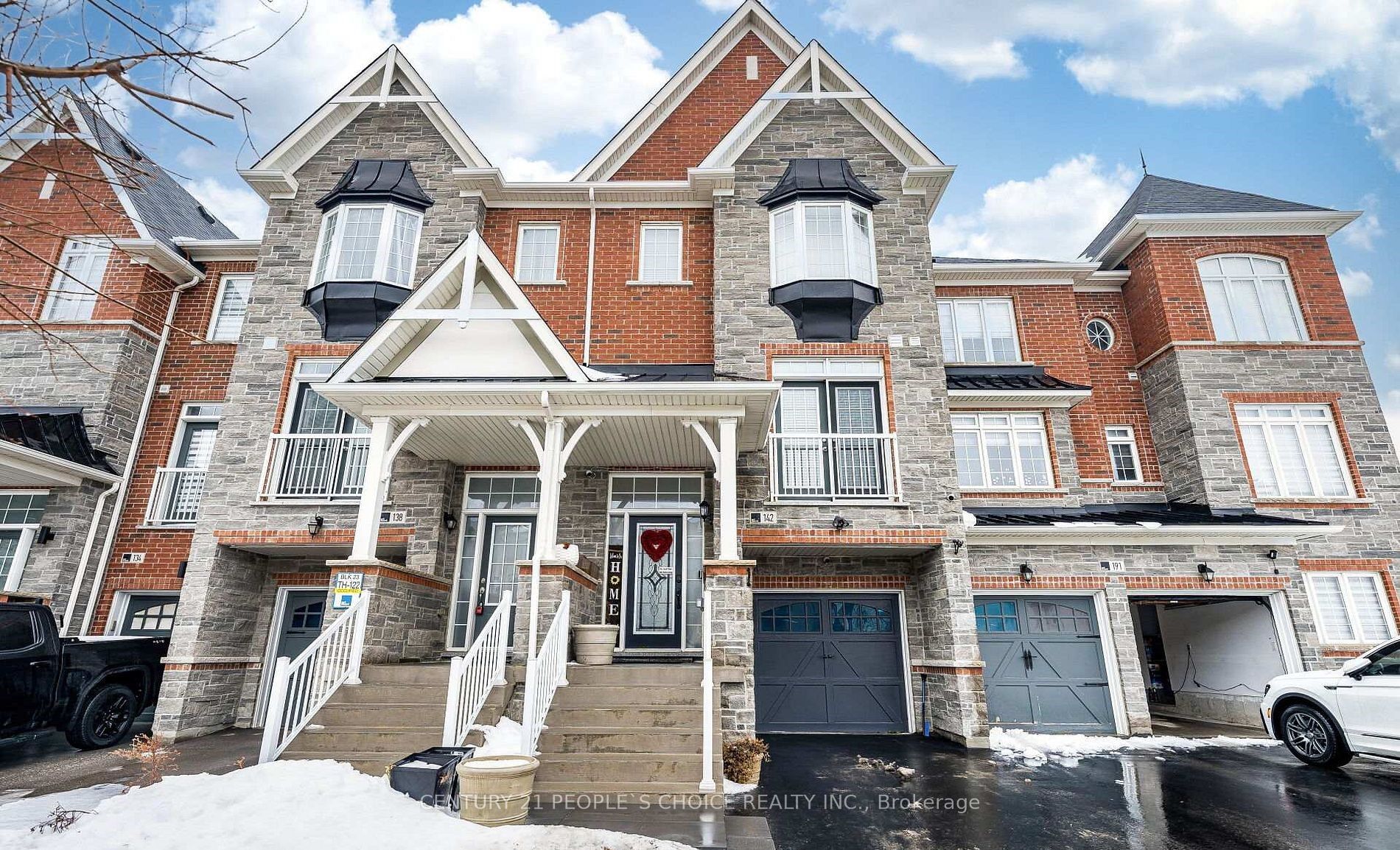 142 Farooq Boulevard S, Vaughan, ON, L4H 4S1