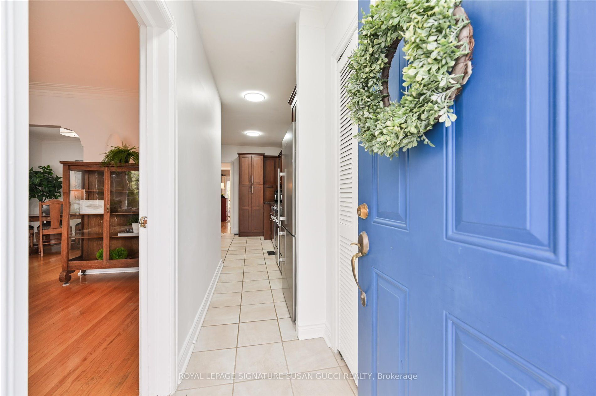 Additional image 4 of 218 Glenwood Crescent, Toronto, ON, M4B 1K4