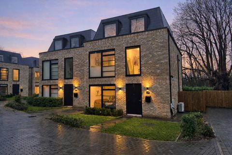 Foxmore Place, Sydenham, London SE26