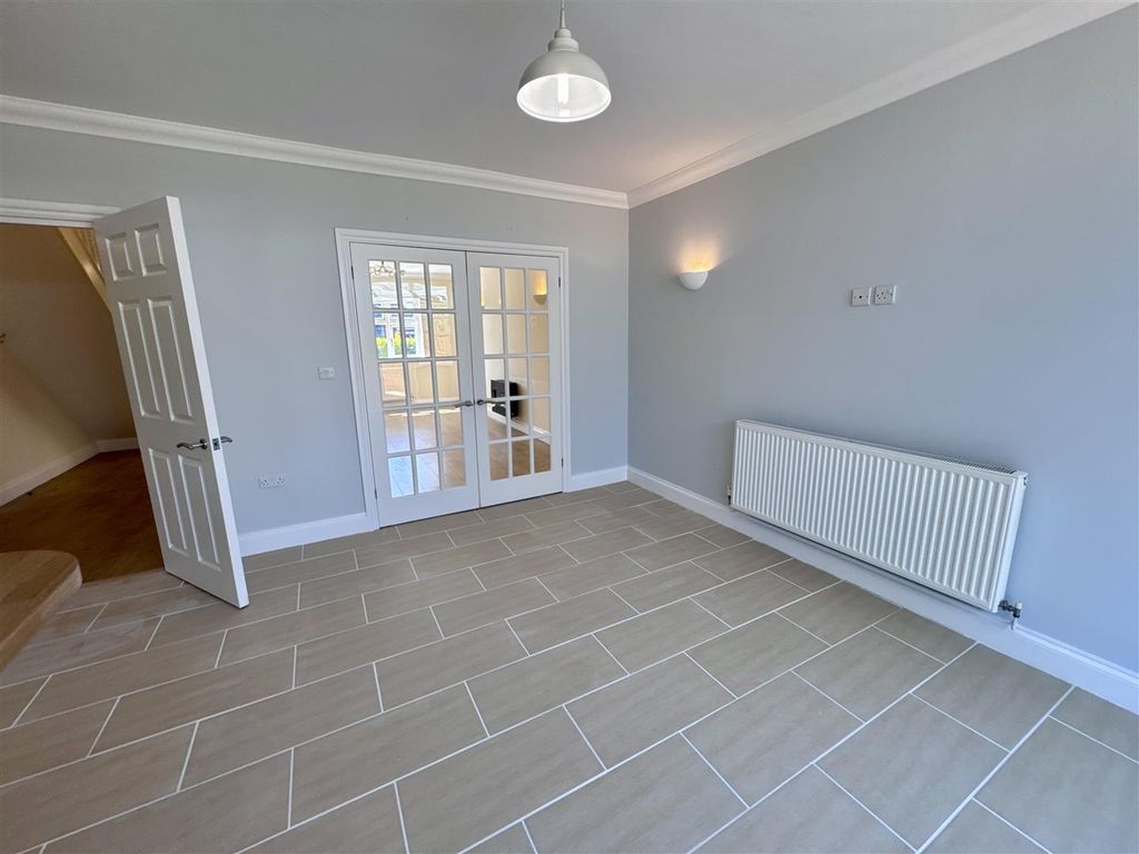 Additional image 13 of 6 bed detached house to rentWalnut Tree House, Caerwent, Caldicot NP26