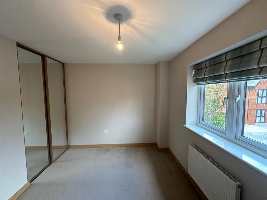Additional image 30 of 5 bed detached house to rentMemorial Way, Off Thorpe Road, Peterborough PE3