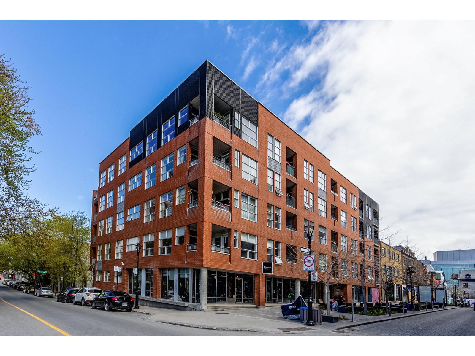 301 Rue Émery