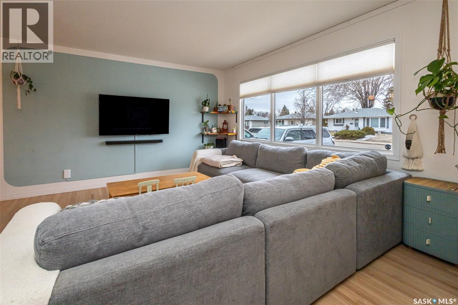 Additional image 4 of DRIVE-38 Morris Drive, Saskatoon, SK, S7L3T9