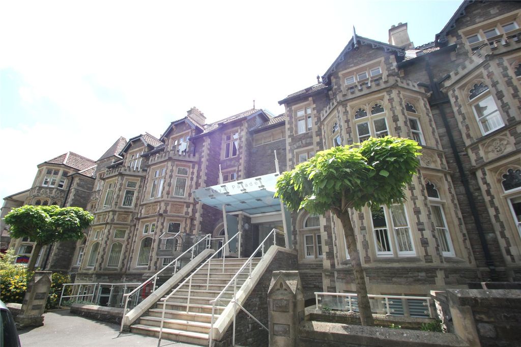 Additional image 9 of 1 bed flat to rentRoyal Parade, 2-7 Elmdale Road, Tyndalls Park, Bristol BS8