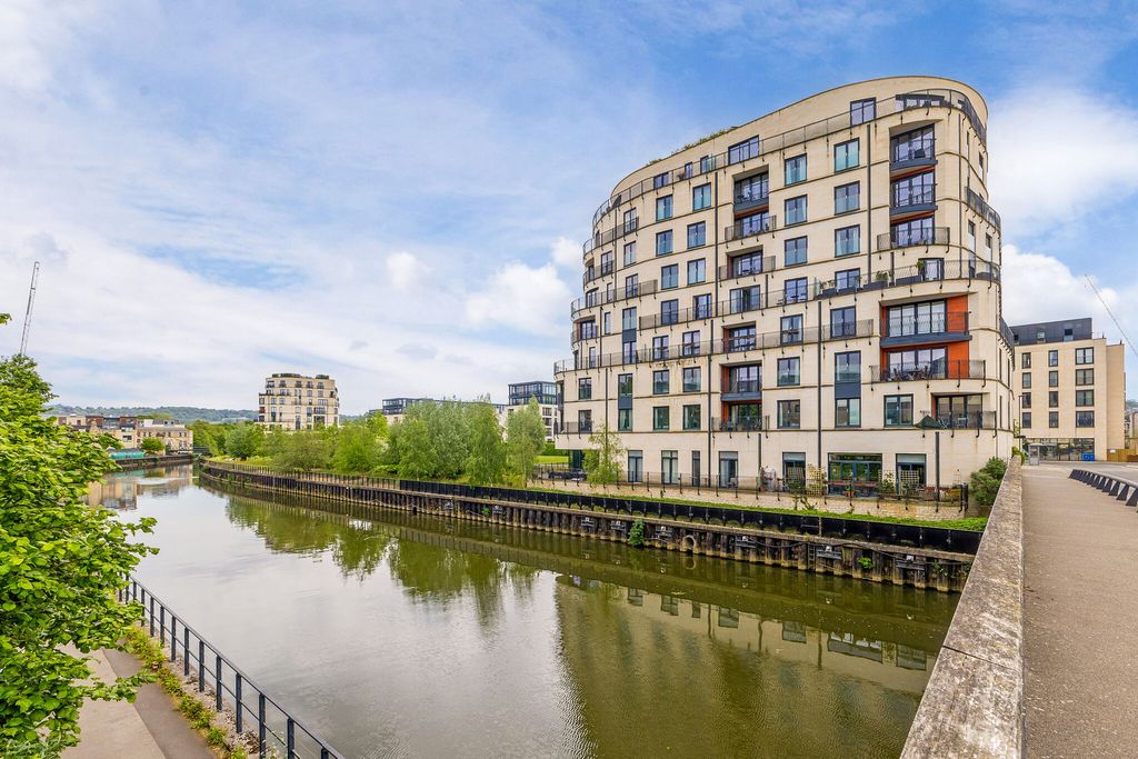 Additional image 4 of 2 bed penthouse for saleMidland Road, Bath BA2