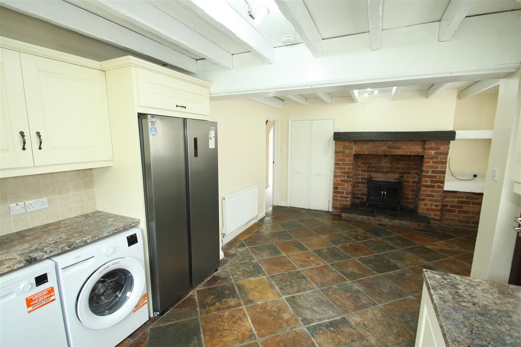 Additional image 6 of 3 bed end terrace house to rent30 Croob Park, Ballynahinch BT24
