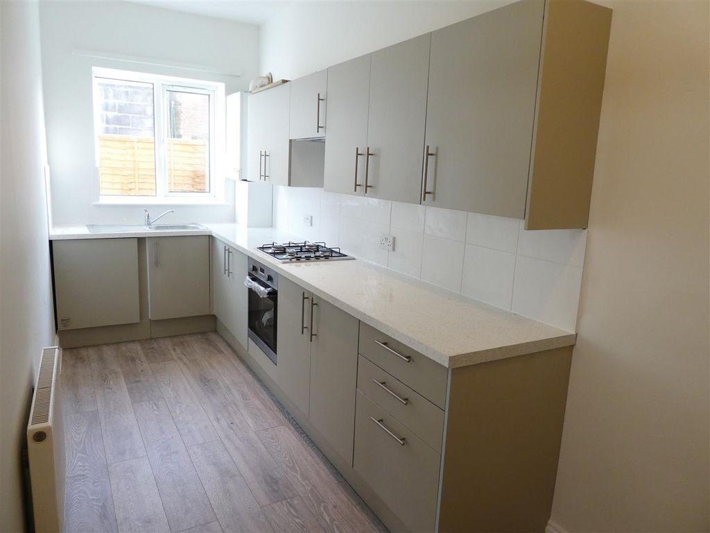 Additional image 2 of 2 bed end terrace house to rentLangley Road, Portsmouth, Hants PO2