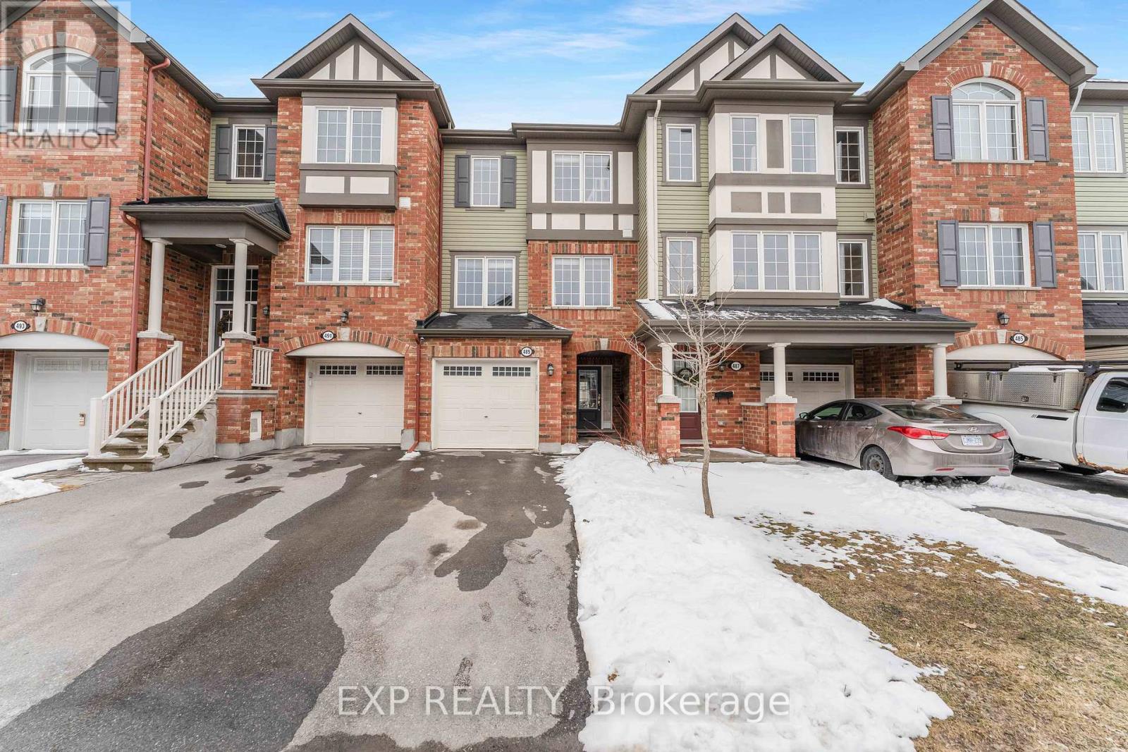 489 COLDWATER CRESCENT