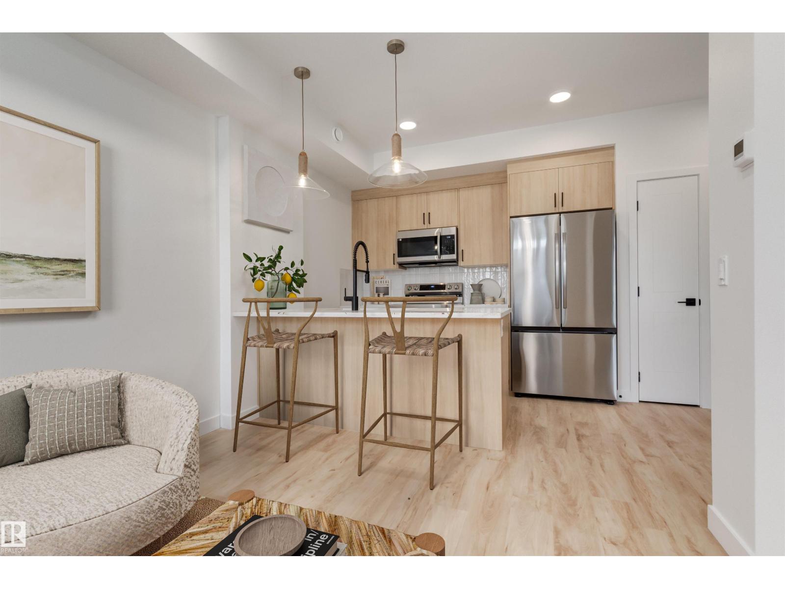 24-16231 19 Avenue SW, Edmonton, AB, T6W5C6