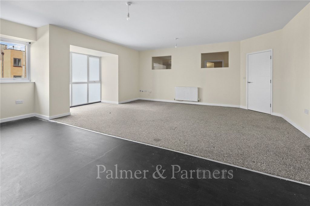 Additional image 4 of 4 bed flat to rentSt Edmund House, Rope Walk, Ipswich, Suffolk IP4