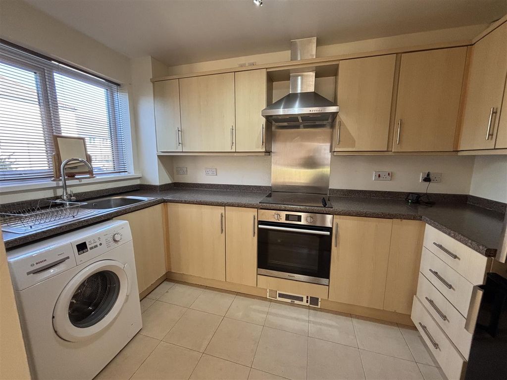 Additional image 11 of 2 bed flat for saleBryntition, Llanelli SA15